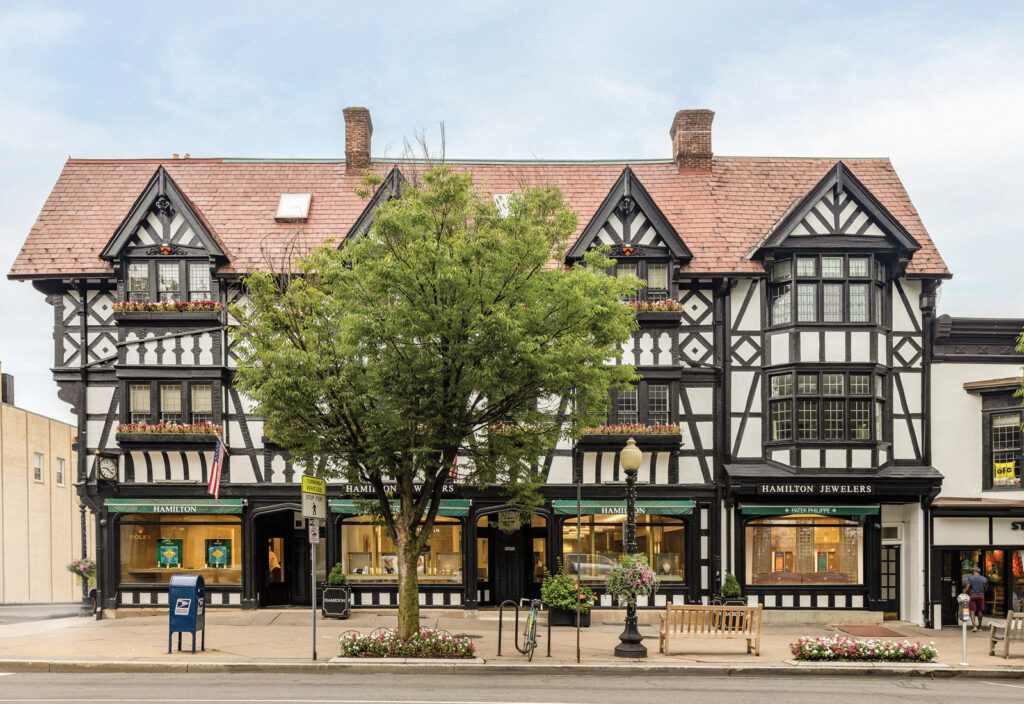 Hamilton Jewelers celebrates completed renovation